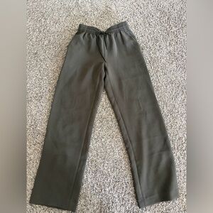 Aritzia Wilfred Thesis pants